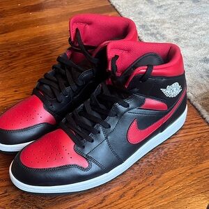 Jordan Men's Black and Red High-Top Sneakers